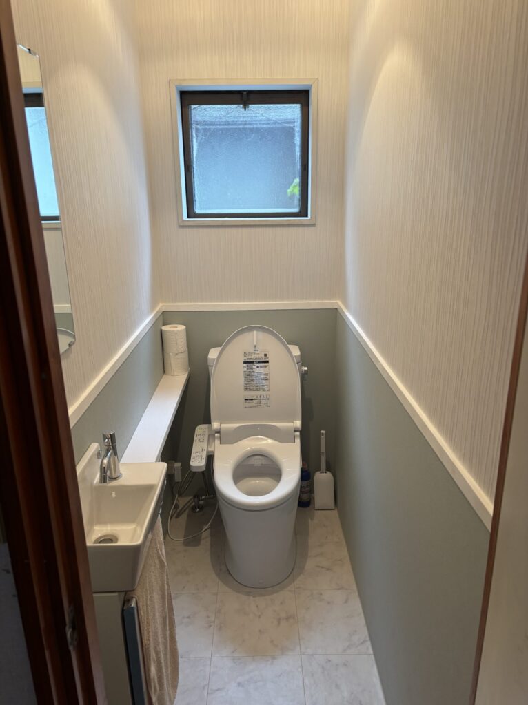 アザミ　トイレ