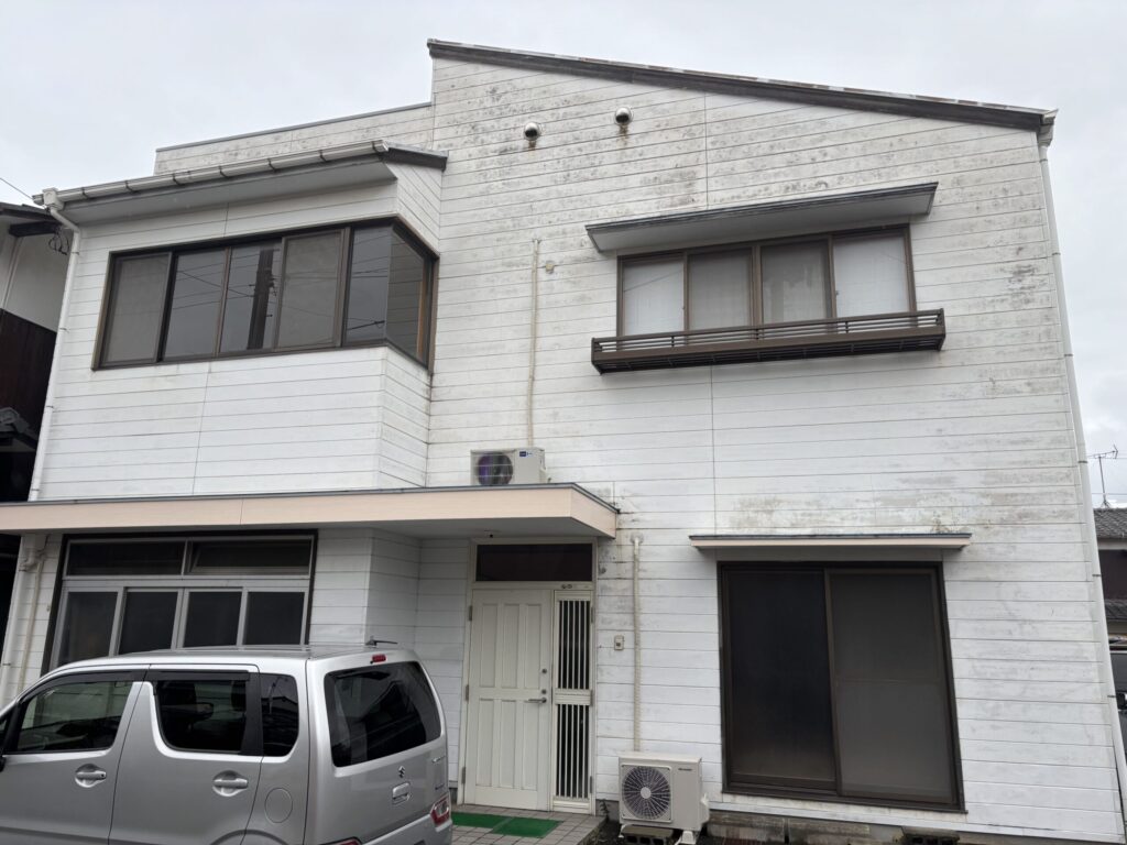 アザミ　外装